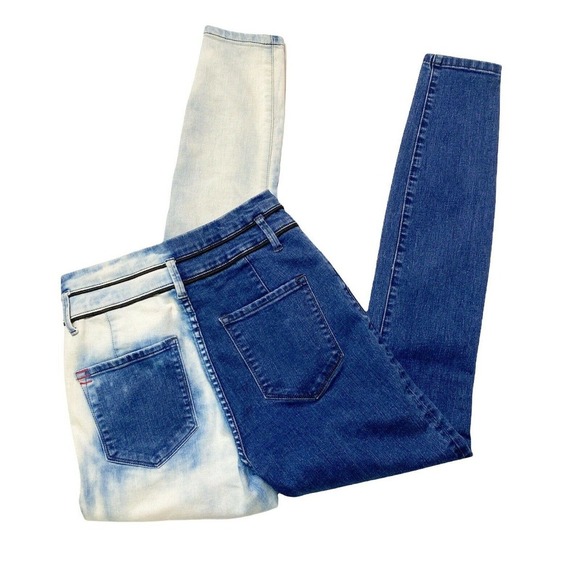 BDG Urban Outfitter Super High Rise Twig Ankle Blue Jean Size 27x29 Stretch - Picture 2 of 8